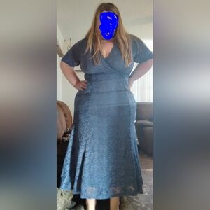 Chic Long Sleeve Lace Dress in Navy